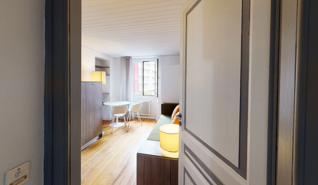 Maraini-21-App205-ingresso